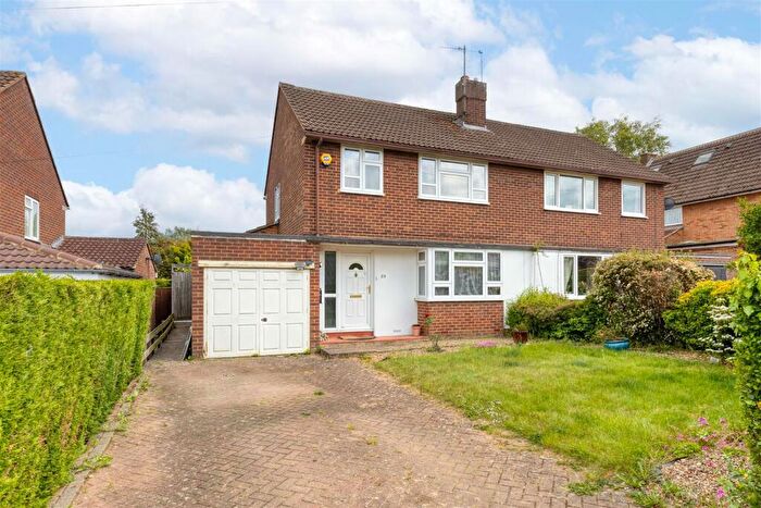 3 Bedroom Semi-Detached House For Sale In Lordship Lane, Letchworth Garden City, SG6