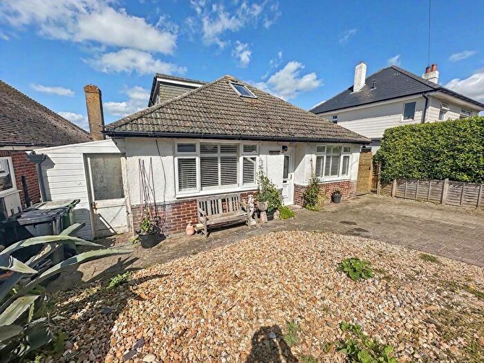 4 Bedroom Detached Bungalow To Rent In Withyham Avenue, Saltdean, Brighton, BN2