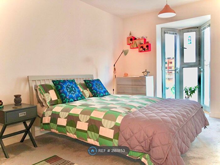 1 Bedroom Flat To Rent In Eldon Court, Romford, RM1