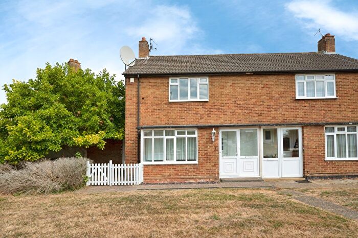 2 Bedroom Semi Detached House For Sale In Holmwood Road, Chessington, KT9