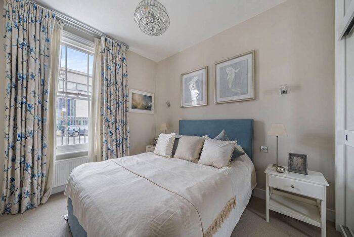 1 Bedroom Flat To Rent In Lupus Street, Westminster, London, SW1V