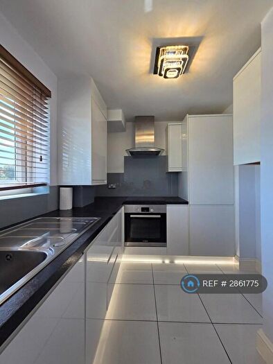 1 Bedroom Flat To Rent In Whitmore House, London, N11