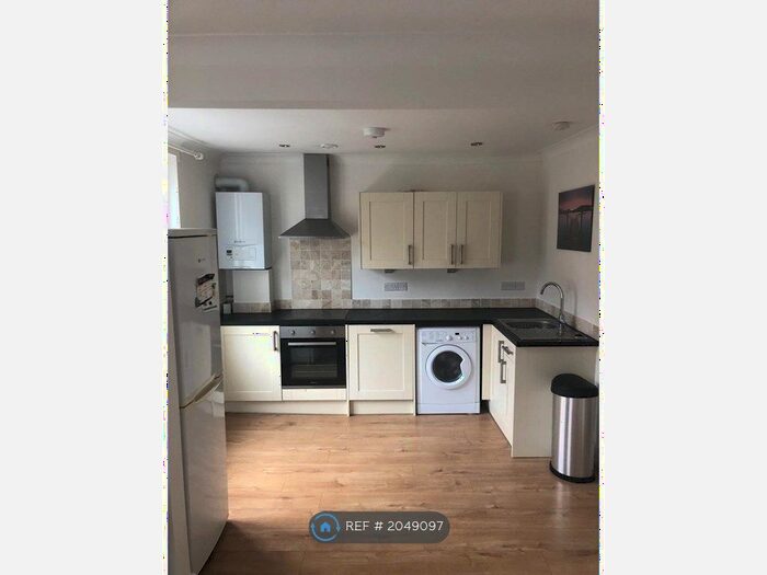 2 Bedroom Flat To Rent In Clyde Road, Totterdown, Bristol, BS4