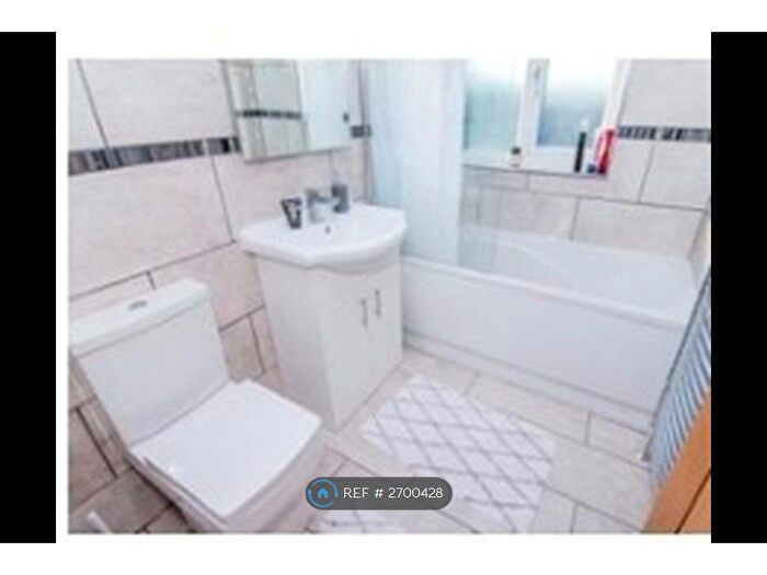 3 Bedroom Semi Detached House To Rent In Harrowby Place, Willenhall, WV13