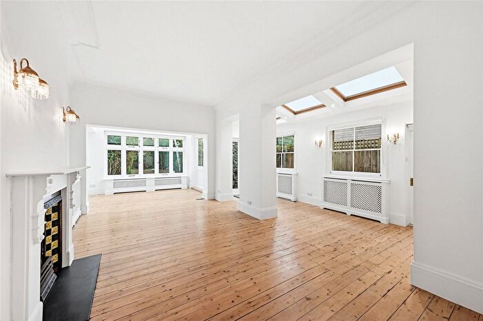 6 Bedroom Semi Detached House To Rent In Airedale Avenue, London, W4