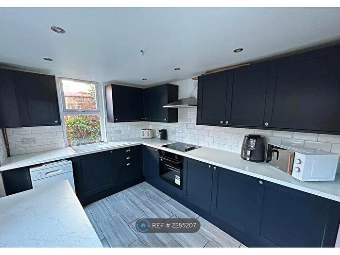 7 Bedroom Terraced House To Rent In Norwich Road, Liverpool, L15