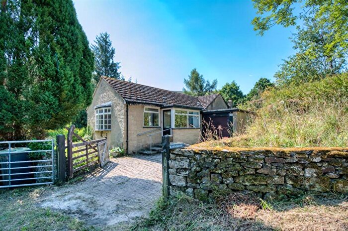 2 Bedroom Bungalow For Sale In Barber Booth, Edale, Hope Valley, S33