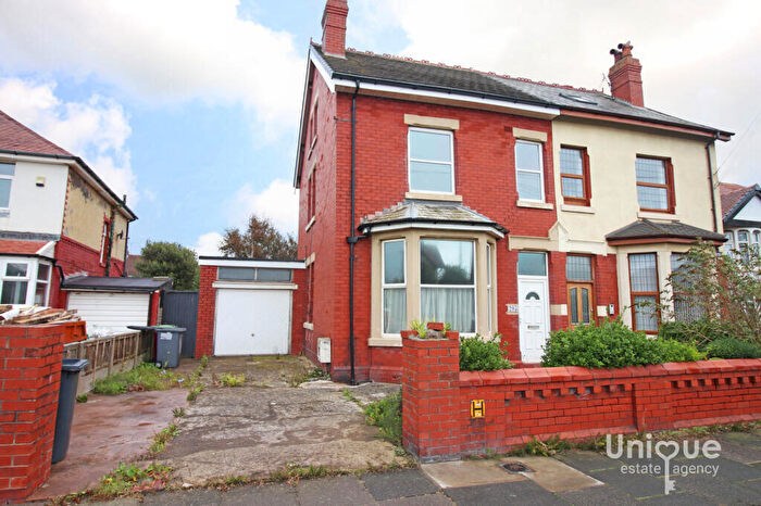 6 Bedroom Semi-Detached House For Sale In Fleetwood Road, Thornton-Cleveleys, Lancashire, FY5