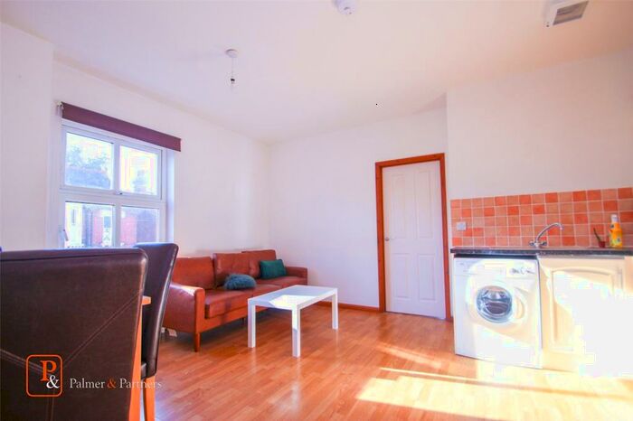 1 Bedroom Apartment To Rent In Military Road, Colchester, Essex, CO1