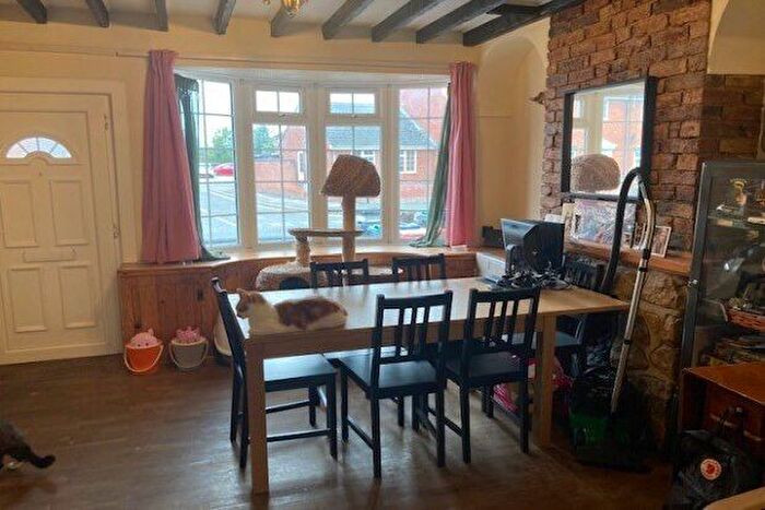 2 Bedroom Terraced House To Rent In Victoria Road, Milton Keynes, MK2