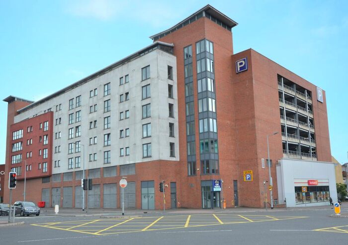 2 Bedroom Flat To Rent In Castle Street, Belfast, BT1
