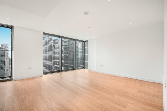 2 Bedroom Flat To Rent In Landmark Pinnacle, Marsh Wall, E14