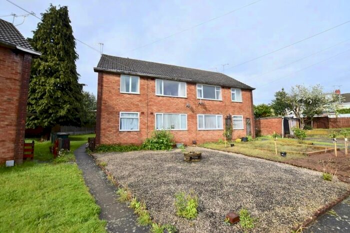 2 Bedroom Maisonette To Rent In Malam Close, Coventry, CV4