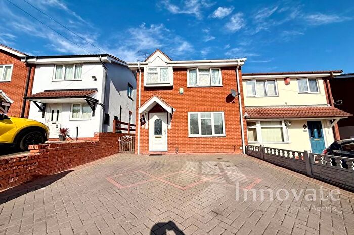 3 Bedroom Semi-Detached House To Rent In St. James Road, Oldbury, B69