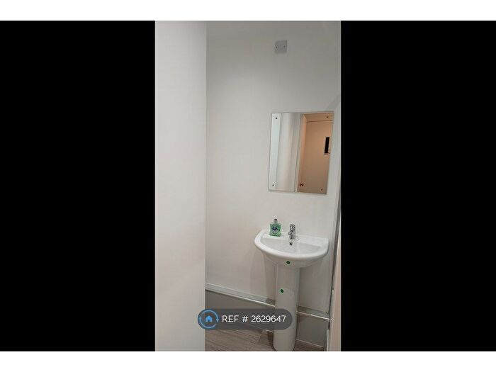 1 Bedroom Flat To Rent In High Riggs, Edinburgh, EH3