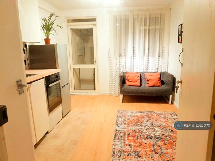 1 Bedroom Flat To Rent In London, London, NW9