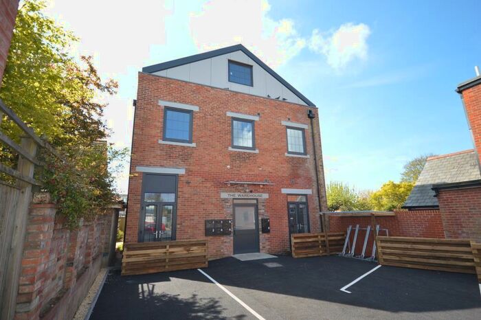 1 Bedroom Ground Flat To Rent In The Warehouse, Western Road, Lymington, Hampshire, SO41