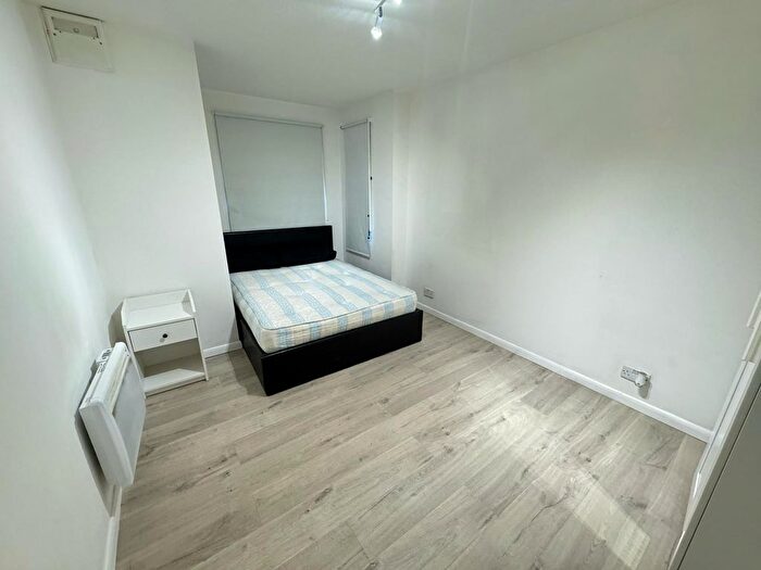 1 Bedroom Flat To Rent In Dewberry Street, London, E14