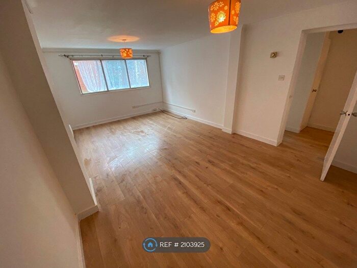 2 Bedroom Flat To Rent In Cranston Close, Hounslow, TW3