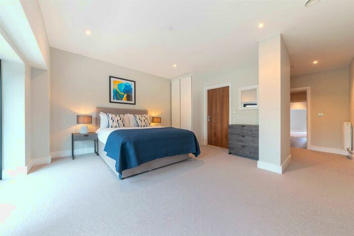 2 Bedroom Apartment To Rent In Leamouth Road, Orchard Wharf, London, E14