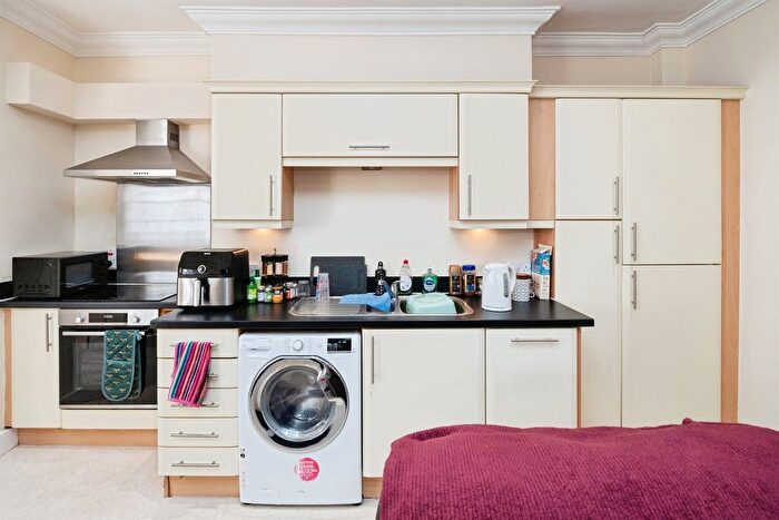 1 Bedroom Flat For Sale In Clarence Road, Tunbridge Wells, TN1