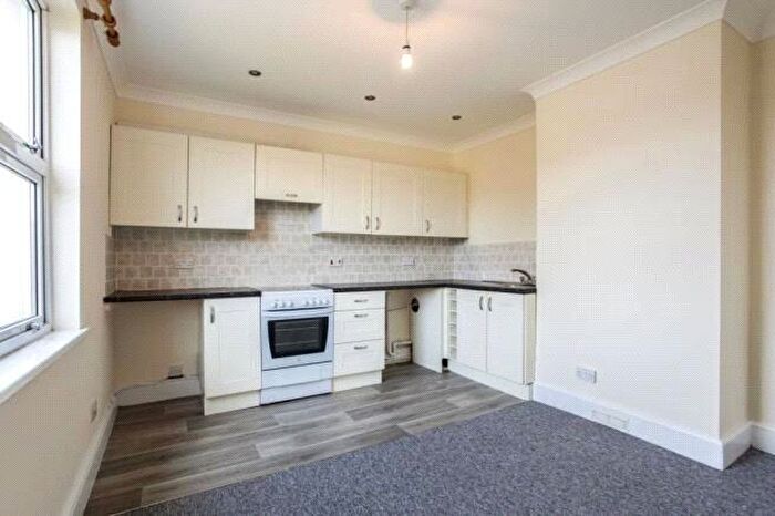 1 Bedroom Apartment For Sale In Cobbold Road, Felixstowe, Suffolk, IP11