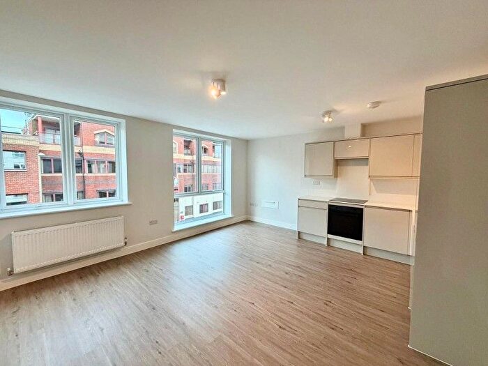 1 Bedroom Flat To Rent In The Old Bank House, Farnborough, GU14