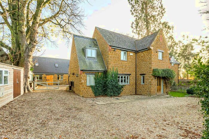 5 Bedroom Detached House To Rent In Manor Farm Close, Walgrave, Northamptonshire, NN6