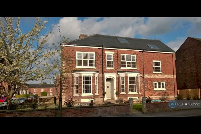 1 Bedroom Flat To Rent In Fallowfield, Manchester, M14