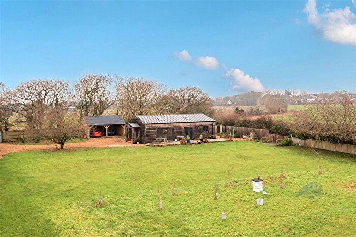 2 Bedroom Barn Conversion For Sale In Ranvilles Lane, Stubbington, PO14