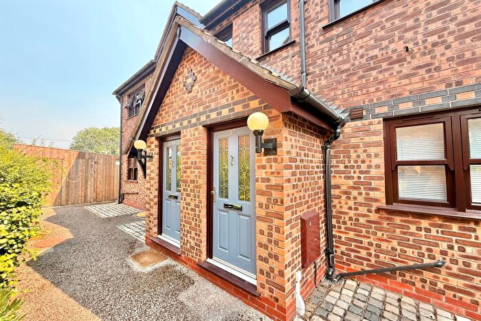 1 Bedroom Apartment To Rent In Ella Dene Park, Manchester, M21