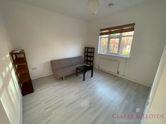 1 Bedroom Flat To Rent In Kings Road, Brentwood, CM14