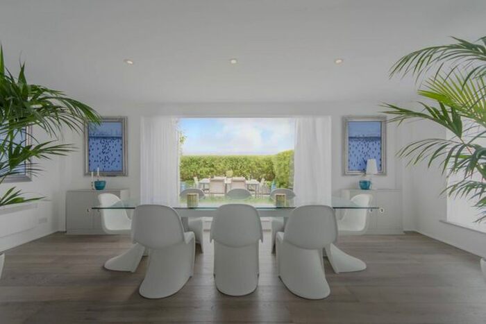 2 Bedroom Flat To Rent In Long Lane, Borough, London, SE1