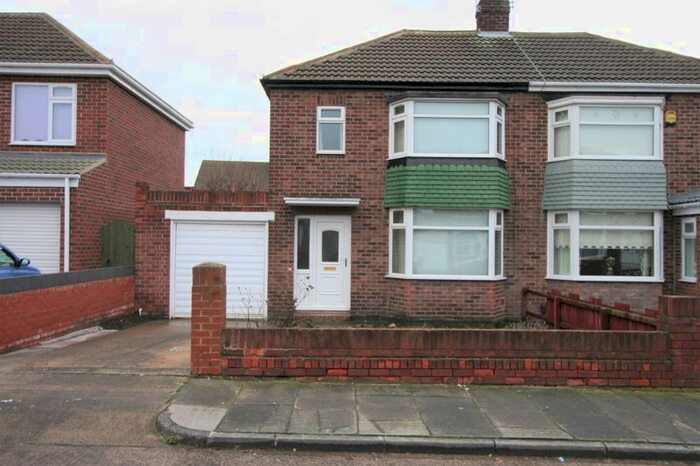 3 Bedroom Semi-Detached House To Rent In North Hall Road, Nookside, Sunderland, SR4