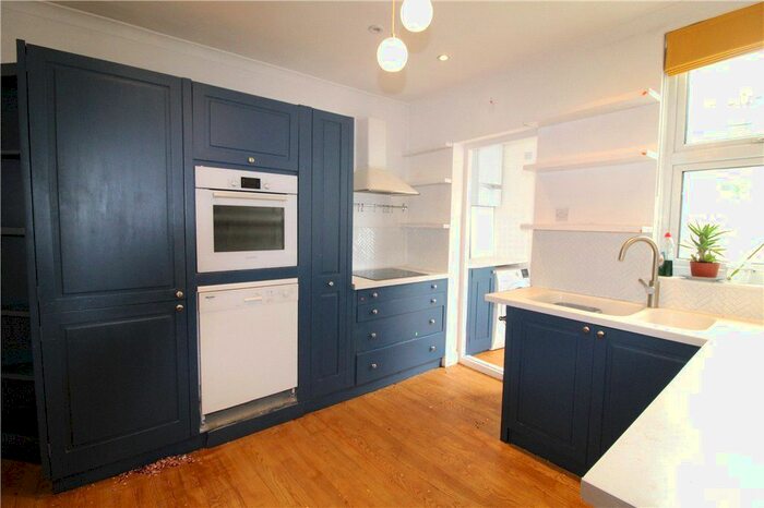 2 Bedroom Maisonette To Rent In West Street, Croydon, CR0