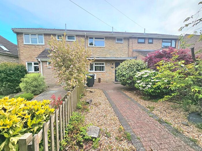 2 Bedroom Terraced House For Sale In Littlemoor Road, Weymouth, DT3