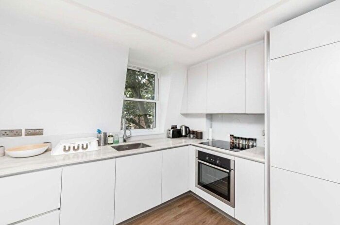 2 Bedroom Flat To Rent In Temple Fortune Lane, London, NW11