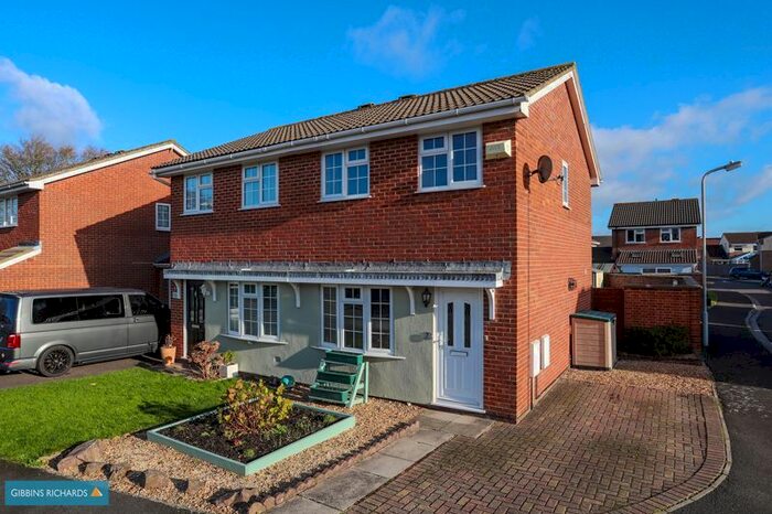 2 Bedroom Semi-Detached House To Rent In Carlton Drive, Bridgwater, TA6