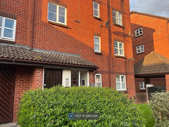 Studio To Rent In Yiewsley, West Drayton, UB7