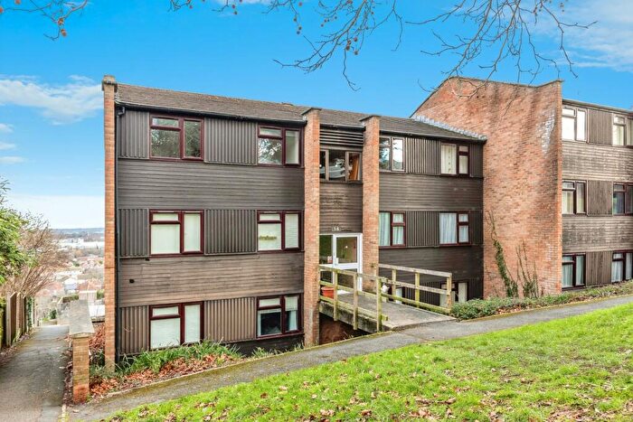 2 Bedroom Flat For Sale In Briary Road, Portishead, Bristol, Somerset, BS20