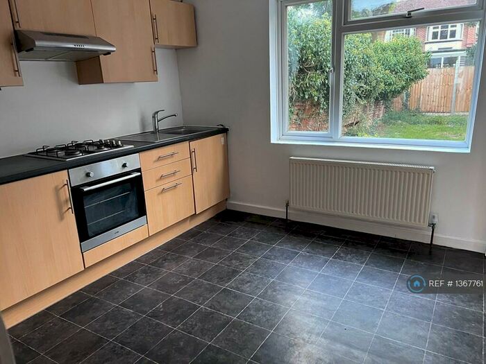 3 Bedroom Semi-Detached House To Rent In Beatty Road, Stanmore, HA7