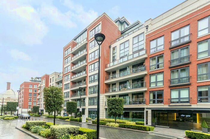 3 Bedroom Flat To Rent In Chelsea Creek, Fulham, London, SW6