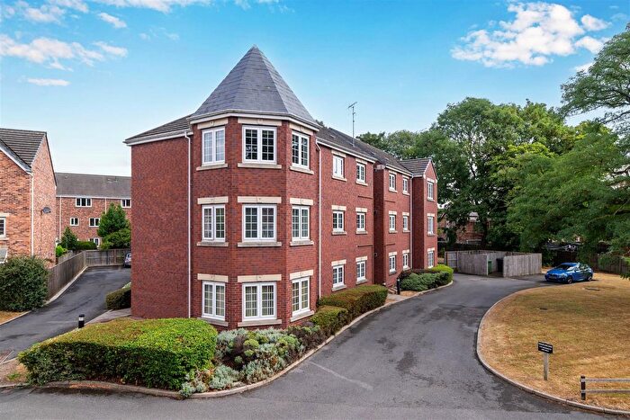 2 Bedroom Flat For Sale In Castle Lodge Court, Rothwell, Leeds, LS26