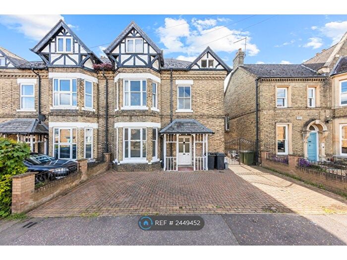 2 Bedroom Flat To Rent In Aldermans Drive, Peterborough, PE3