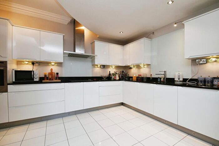 1 Bedroom Flat For Sale In Fletcher Road, Gateshead, Tyne And Wear, NE8