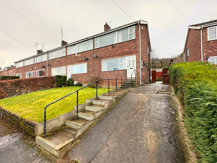 3 Bedroom End Of Terrace House To Rent In Highbury Close, Meanwood, Leeds, West Yorkshire, LS6