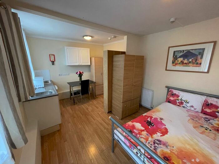 Studio To Rent In Oakley Street, London, SW3