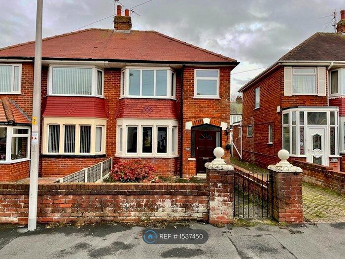 3 Bedroom Semi-Detached House To Rent In Rivington Avenue, Blackpool, FY2