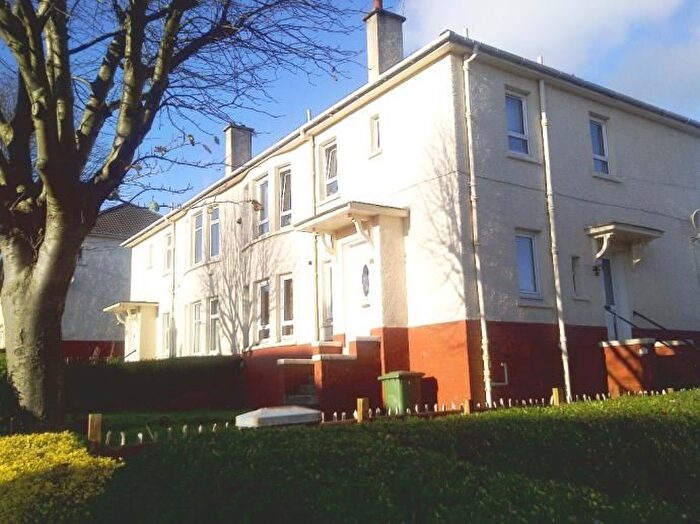 3 Bedroom Flat To Rent In Harefield Drive, Glasgow, G14