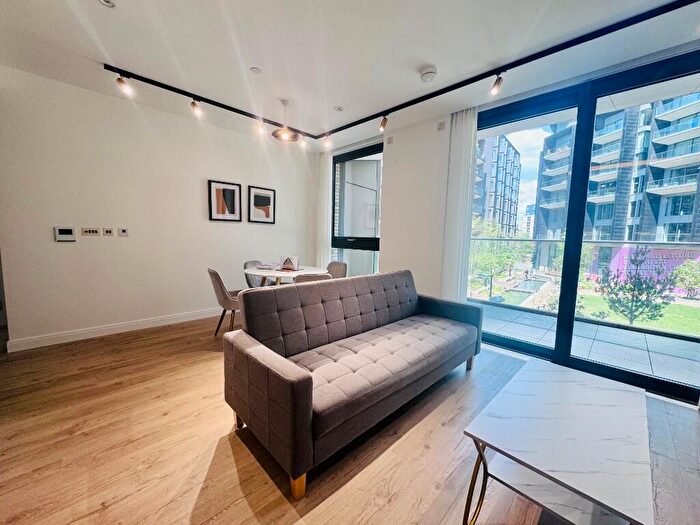 1 Bedroom Flat To Rent In Bollinder Place, London, EC1V